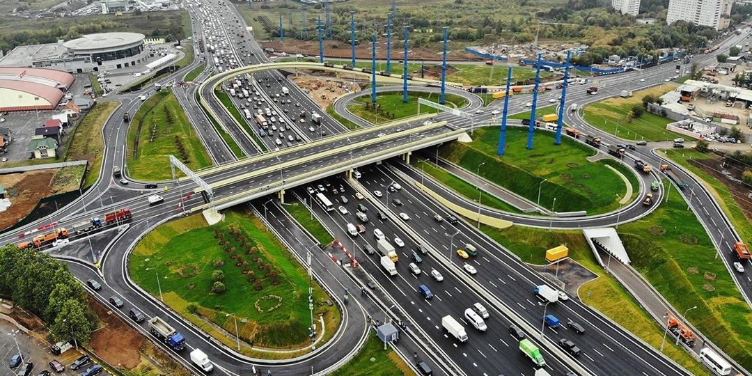 пересечении МКАД с улицей Генерала Дорохова